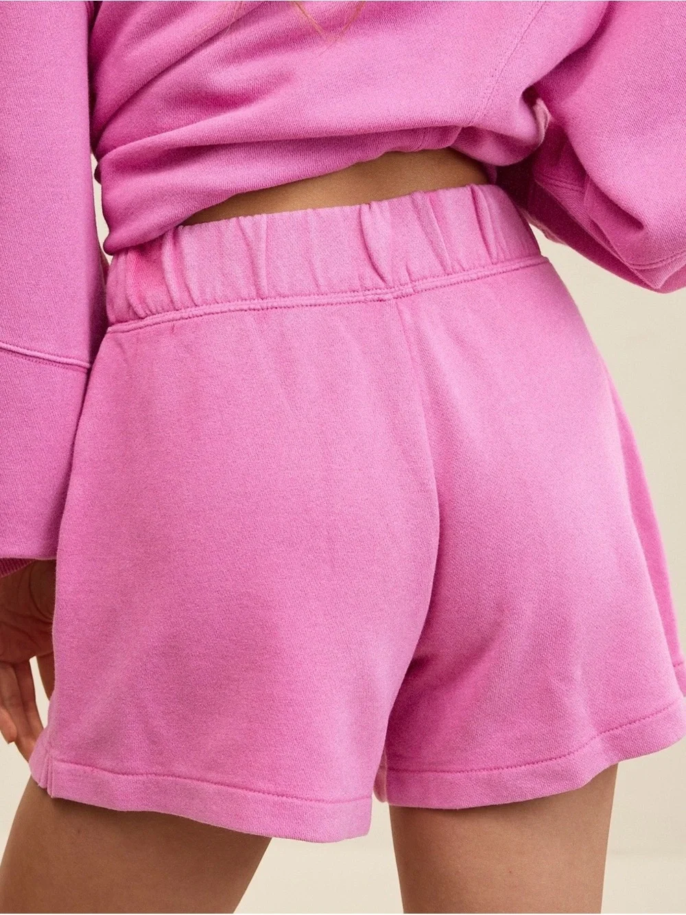aerie Go-To Fleece Shorts in Hot Fuchsia